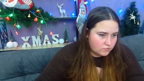 Snapshot of xx_daniella_xx chatting on 12-17-24, 03:39 xx daniella xx online show from 12-17-24, 03:39