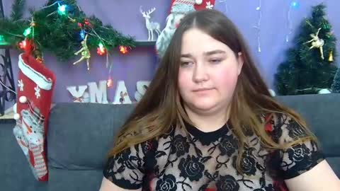 Snapshot of xx_daniella_xx chatting on 12-18-24, 10:57 xx daniella xx online show from 12-18-24, 10:57