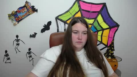 Snapshot of xx_daniella_xx chatting on 10-23-25, 06:45 xx daniella xx online show from 10-23-25, 06:45