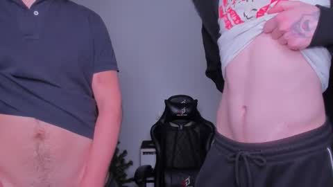 Snapshot of xx_raul_xx_ chatting on 01-16-26, 05:33 raul online show from 01-16-26, 05:33