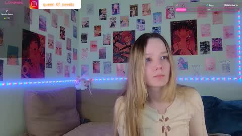 Snapshot of xx_sweet_xx chatting on 02-22-25, 07:03 Eva online show from 02-22-25, 07:03