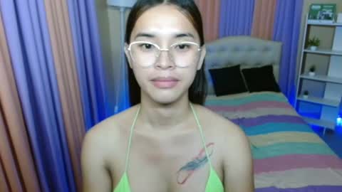 CHLOES ROOM online show from 02-25-26, 06:45