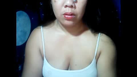 Snapshot of xxhotty_mom40xx chatting on 03-15-26, 03:40 xxhotty_mom40xx online show from 03-15-26, 03:40