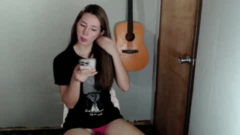 Dyanna Zulla online show from 12-16-24, 09:52