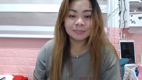 Snapshot of xxkryzelxx chatting on 12-07-24, 05:09 Dhel online show from 12-07-24, 05:09