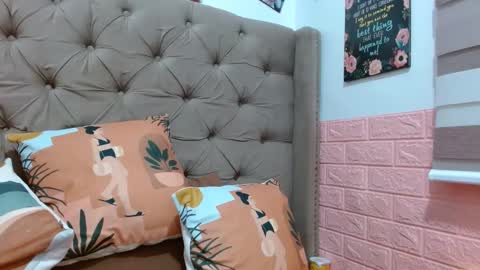 Snapshot of xxkryzelxx chatting on 03-11-25, 12:28 Dhel online show from 03-11-25, 12:28