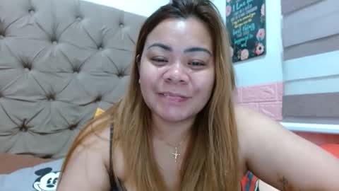 Snapshot of xxkryzelxx chatting on 11-08-25, 02:28 Dhel online show from 11-08-25, 02:28