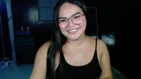 Snapshot of xxkylie_smithxx chatting on 10-12-25, 05:56 Kylie Smith online show from 10-12-25, 05:56