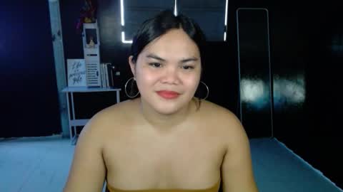 Snapshot of xxkylie_smithxx chatting on 10-28-25, 07:01 Kylie Smith online show from 10-28-25, 07:01