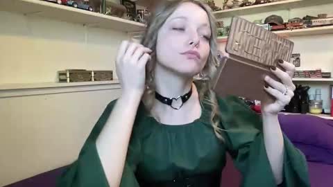 Snapshot of xxloveanastasia chatting on 11-11-25, 06:19 LoveAnastasia online show from 11-11-25, 06:19