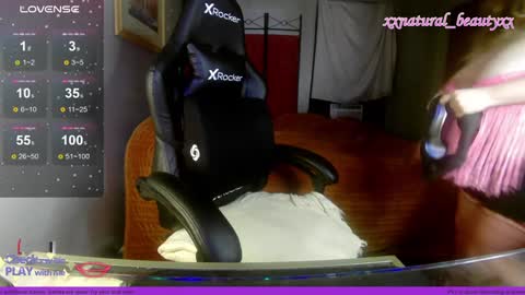 Snapshot of xxnatural_beautyxx chatting on 02-03-25, 11:05 Princess Peach  Jade  Felix online show from 02-03-25, 11:05