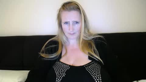 Nikkie online show from 03-04-25, 09:00