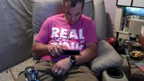 xxScubaStevexx online show from 10-08-25, 02:47