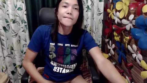 Snapshot of xxskinny_alonzoxx chatting on 10-25-25, 03:29 Ali online show from 10-25-25, 03:29