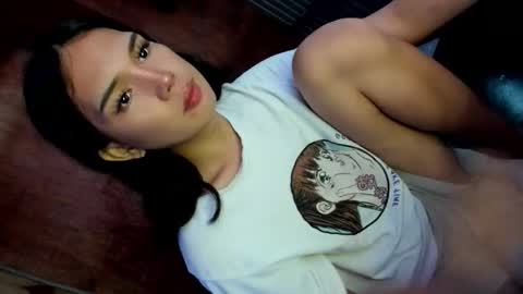 Snapshot of xxsnakeprincessxx chatting on 10-28-25, 11:51 Bela online show from 10-28-25, 11:51