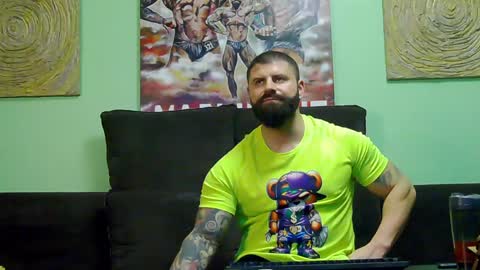 Snapshot of xxtreamleonard chatting on 12-17-24, 02:22 Xtream Leonard online show from 12-17-24, 02:22