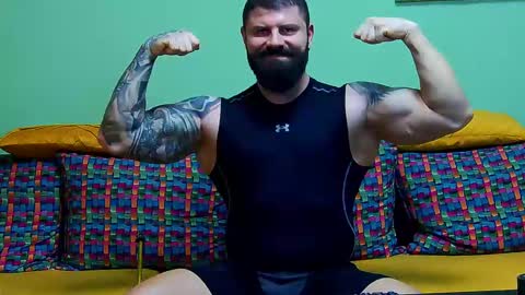 Snapshot of xxtreamleonard chatting on 02-09-25, 11:47 Xtream Leonard online show from 02-09-25, 11:47