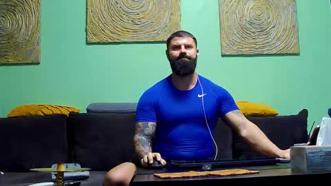 Snapshot of xxtreamleonard chatting on 11-19-25, 10:59 Xtream Leonard online show from 11-19-25, 10:59