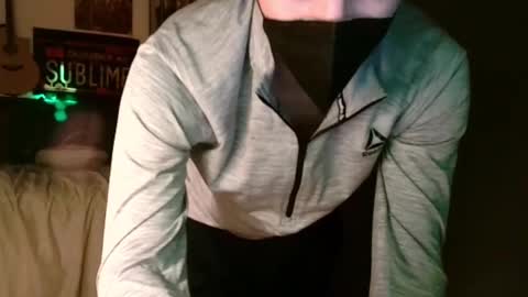 Snapshot of xxwhitefoxx chatting on 02-22-25, 10:51 David Fox online show from 02-22-25, 10:51