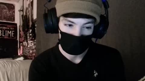 Snapshot of xxwhitefoxx chatting on 03-03-25, 11:00 David Fox online show from 03-03-25, 11:00