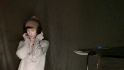 Snapshot of xxwhitefoxx chatting on 03-04-25, 05:11 David Fox online show from 03-04-25, 05:11