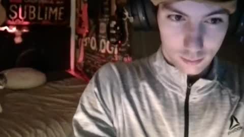 Snapshot of xxwhitefoxx chatting on 03-08-25, 07:16 David Fox online show from 03-08-25, 07:16