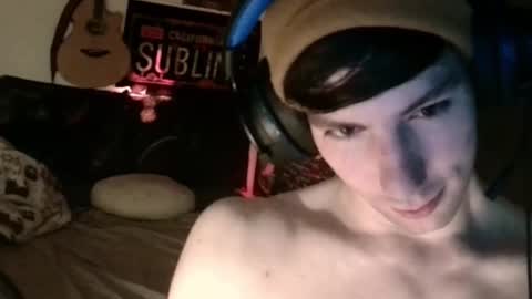 Snapshot of xxwhitefoxx chatting on 03-08-25, 10:22 David Fox online show from 03-08-25, 10:22