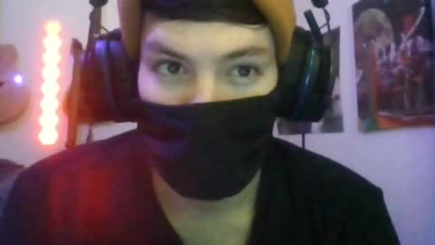 Snapshot of xxwhitefoxx chatting on 09-21-25, 06:26 David Fox online show from 09-21-25, 06:26