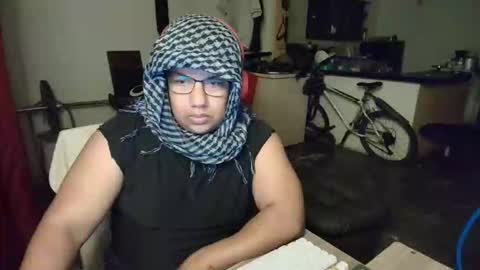 Snapshot of xxx13f2 chatting on 01-08-26, 06:16 xxx13f2 online show from 01-08-26, 06:16