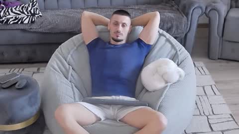 xxx_alejandro online show from 11-03-25, 12:28