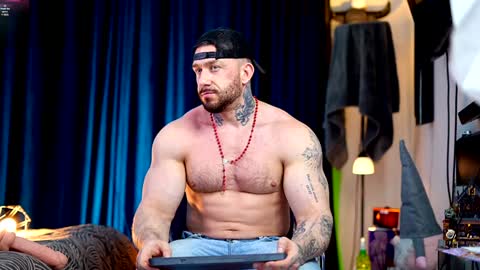     online show from 03-06-25, 07:32