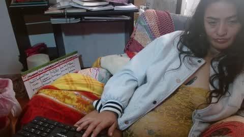 Snapshot of xxx_morena chatting on 02-25-25, 03:38 LILI online show from 02-25-25, 03:38