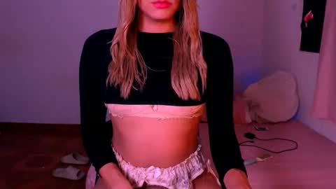 Chiara online show from 01-01-25, 05:22