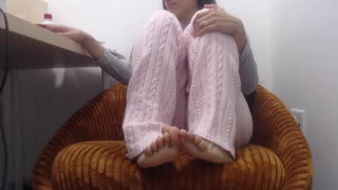 Lola online show from 12-22-24, 11:54