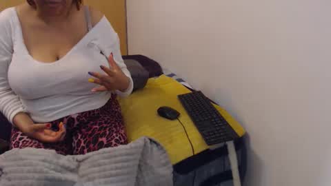 Ayanda online show from 10-10-25, 06:40