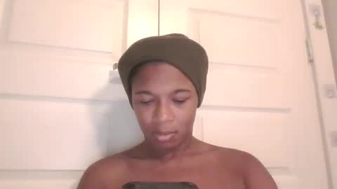 Snapshot of xxxdanidoomsdayxxx chatting on 11-10-25, 04:39 Danielle online show from 11-10-25, 04:39