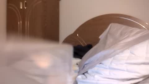 Snapshot of xxxfredmtlxxx chatting on 11-04-25, 05:28 xxfredmtl18xx online show from 11-04-25, 05:28