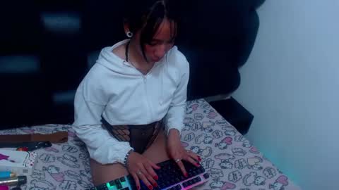 Snapshot of xxxreinasexyassxxx chatting on 09-27-25, 02:22 xxxreinasexyassxxx online show from 09-27-25, 02:22