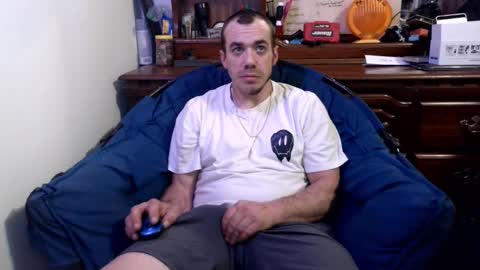 ScubaSteve online show from 02-09-25, 06:11