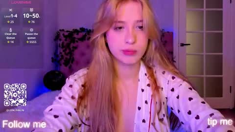 Snapshot of y0ung_lina18 chatting on 11-09-25, 09:07 Lina online show from 11-09-25, 09:07