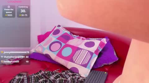 Snapshot of yahaira__ chatting on 02-13-25, 06:16 Yahaira online show from 02-13-25, 06:16