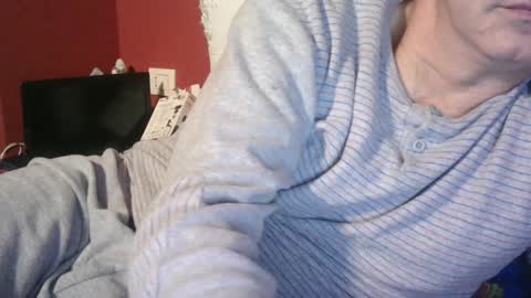 Snapshot of yahe2010 chatting on 12-18-24, 01:15 grillino online show from 12-18-24, 01:15