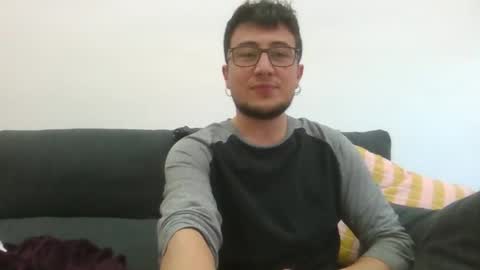 Snapshot of yakajoe97 chatting on 12-01-25, 02:11 yakajoe97 online show from 12-01-25, 02:11