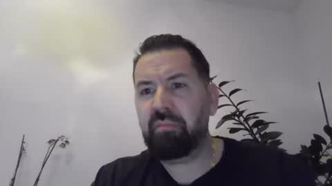 Snapshot of yakijoe chatting on 10-28-25, 10:45 yakijoe online show from 10-28-25, 10:45