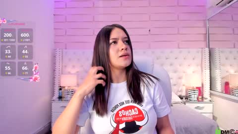 Snapshot of yaky_ chatting on 01-13-25, 03:58 Yakeline online show from 01-13-25, 03:58