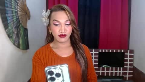 lorien gosper online show from 01-08-25, 10:48