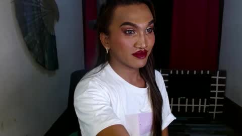 lorien gosper online show from 01-20-25, 12:18