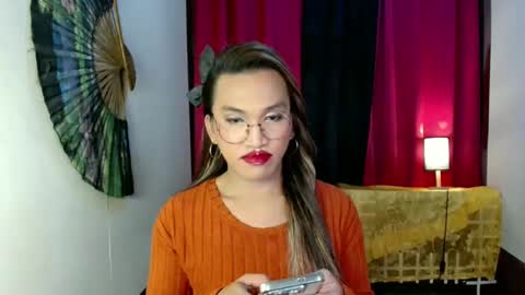 lorien gosper online show from 02-09-25, 11:14