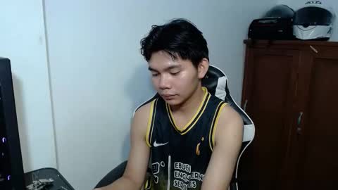 Eian online show from 11-18-25, 07:51