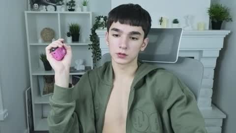 Snapshot of yamitwink chatting on 11-11-25, 08:20 yamitwink online show from 11-11-25, 08:20